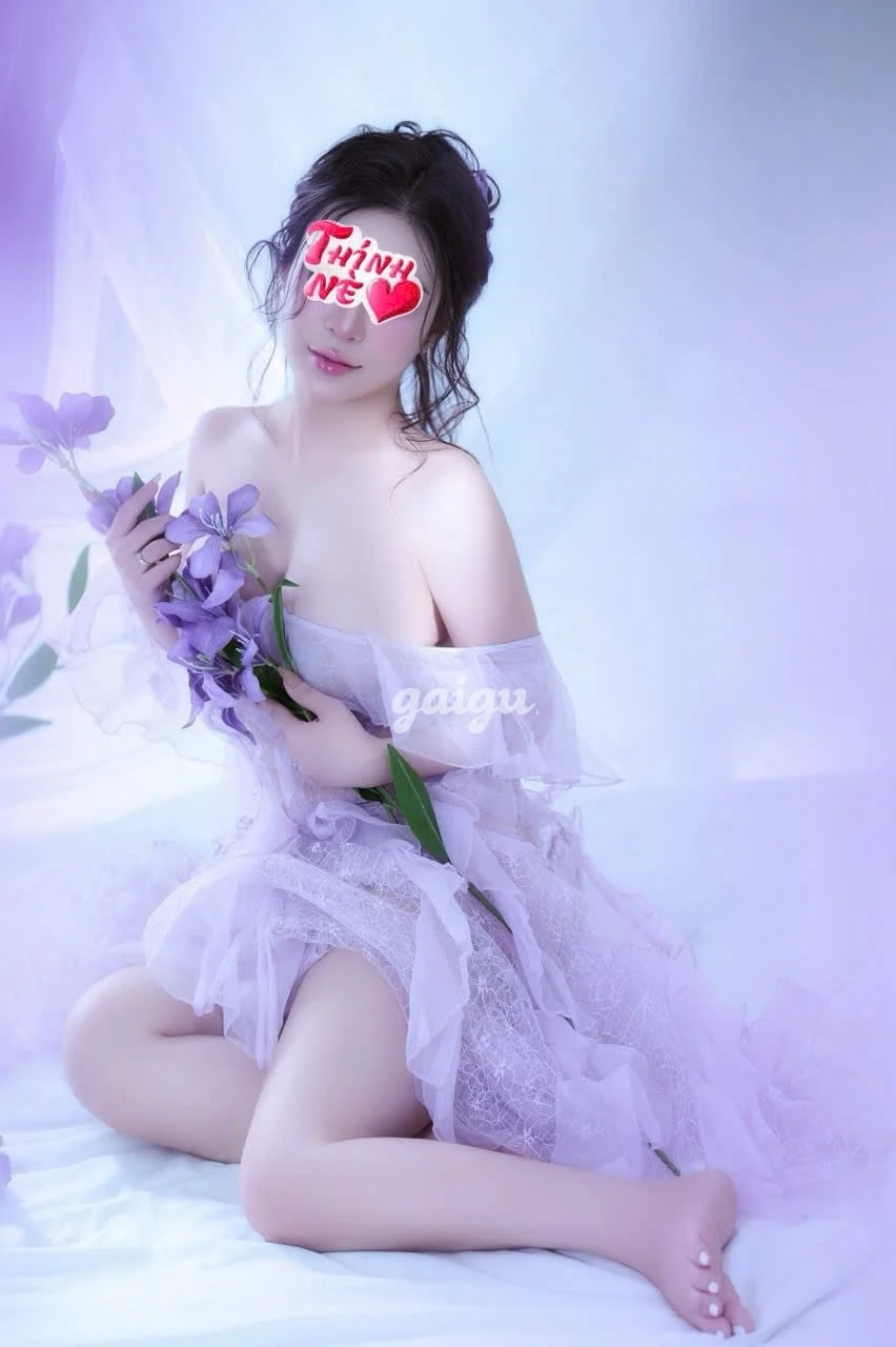 Quỳnh Như Nuru - Hàng Mới Mặt Dâm Thân Hình Bốc Lửa Vô Cùng Quyến Rũ - Gái gọi 777