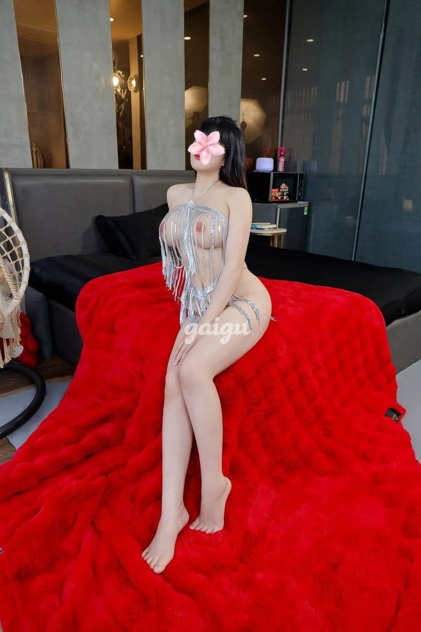Amy - BABY GRIL NGỌT NGÀO - CÓ MASSAGE -LÀM TÌNH ĐIÊU LUYỆN - BÍM MÚM CO BÓP - NGOAN CỰC CHIỀU - Gái gọi 777