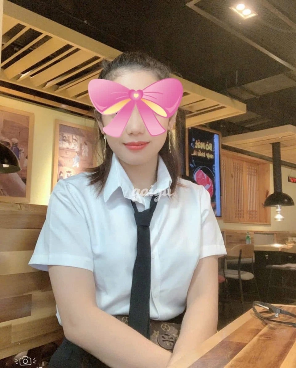 BÉ THÚY XINH XÂN VÚ ĐẸP BODY NUỘT NÀ HÀNG MỚI VỪA ĐI LÀM - Gái gọi 777