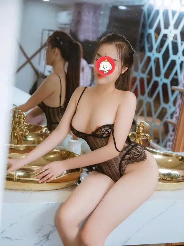 Gái gọi 777 - Yến Trang , XINH GÁI, MÊ MẨN LÒNG NGƯỜI, MÚA CỘT CỰC ĐỈNH