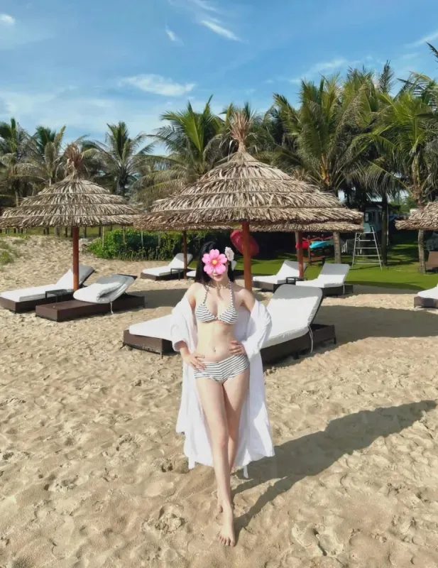 CỰC PHẨM BÁN CHUYÊN MỚI ĐI LÀM - Gái gọi 777