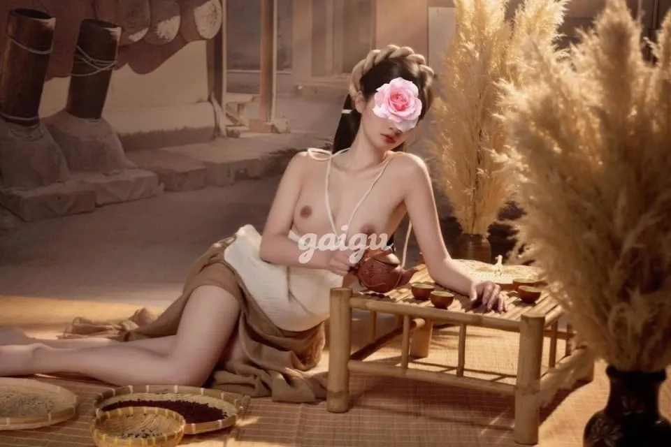 NEW HOT PÉ MIN MẶT XINH DA TRẮNG VÚ BƯỚM NGON ĐÁNG YÊU - vào gaigu.link khi bị chặn - Gái gọi 777