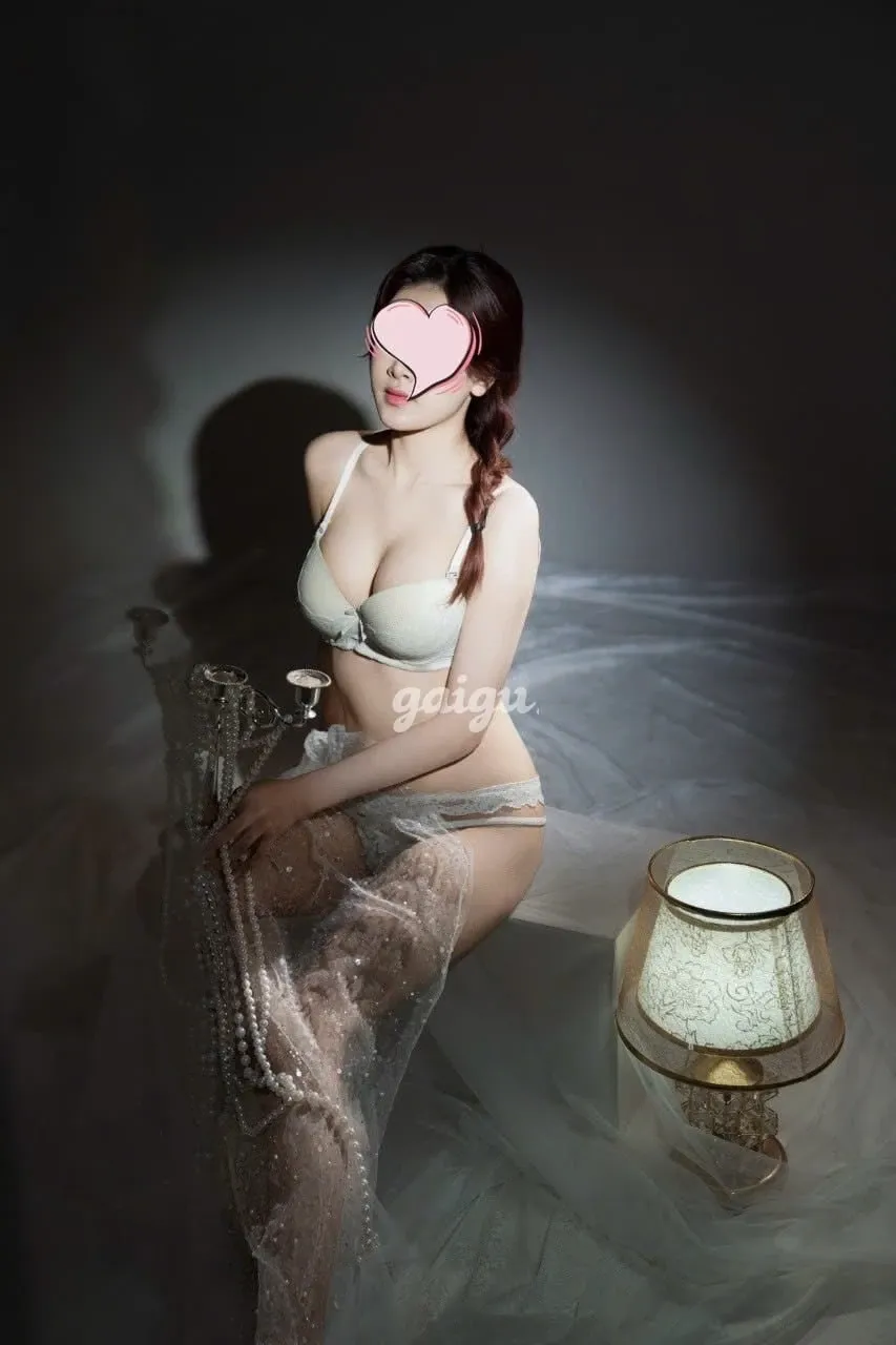 ✨NGỌC HUYỀN 2K7✨VÚ BÍM NHƯ BÚP MĂNG NON, ĐÁNG YÊU, TỰ NHIÊN - vào gaigu.link khi bị chặn