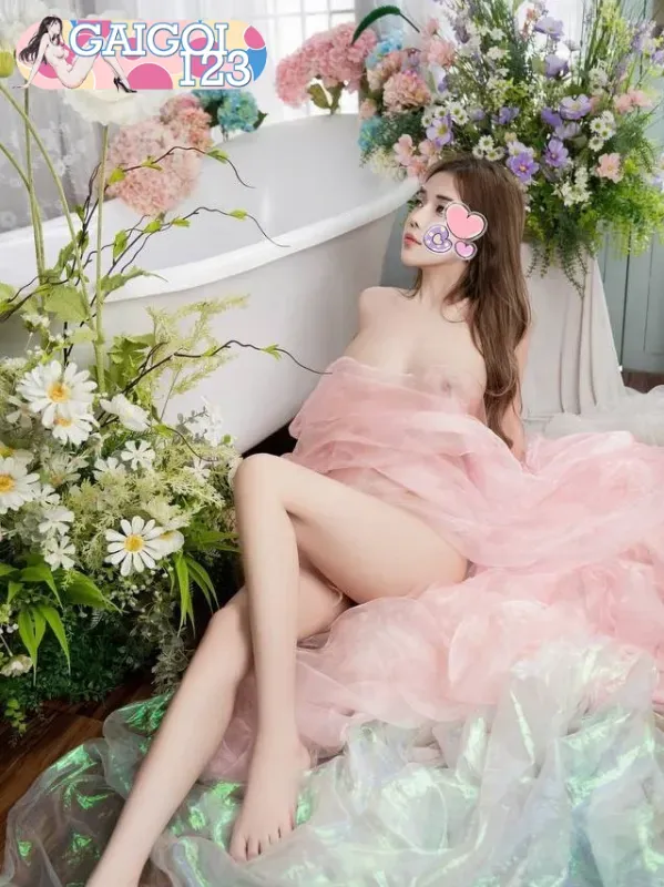 (Ngừng phục vụ)❤️SIÊU PHẨM Mia❤️ - Thiên Thần 2K4 Mới Lớn, Tiểu Muội Douyin Hồng Hào - Gái gọi 777